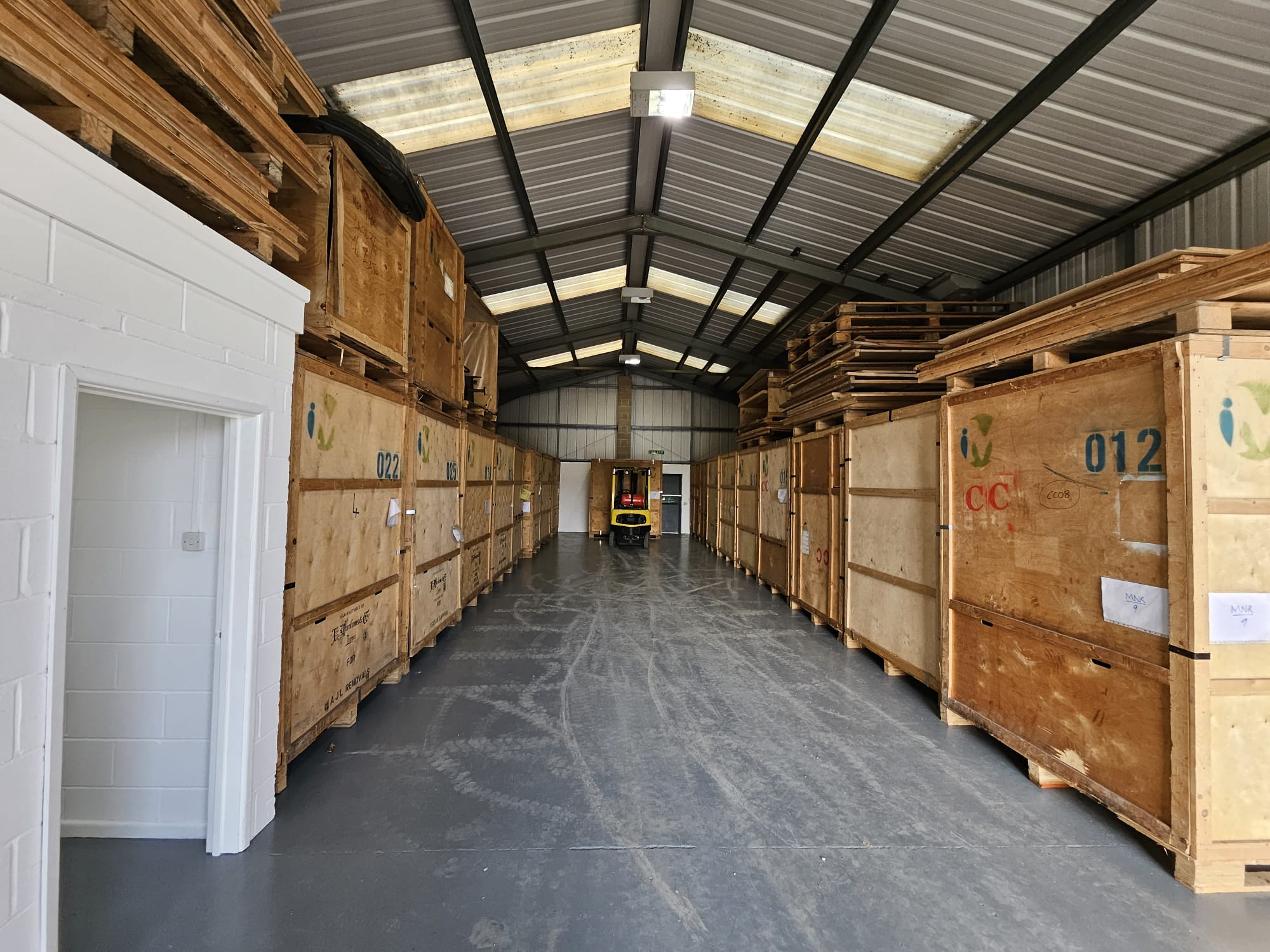 iMove Mildenhall storage warehouse